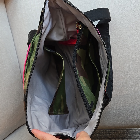 The ANDI Small - Camo Pop Pink - Picture 5 of 8